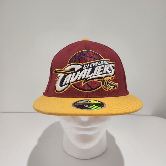 Cleveland Cavaliers Wine and Gold Fitted Adidas Hat size 7 1/4 to 7 5/8 - Picture 1 of 7